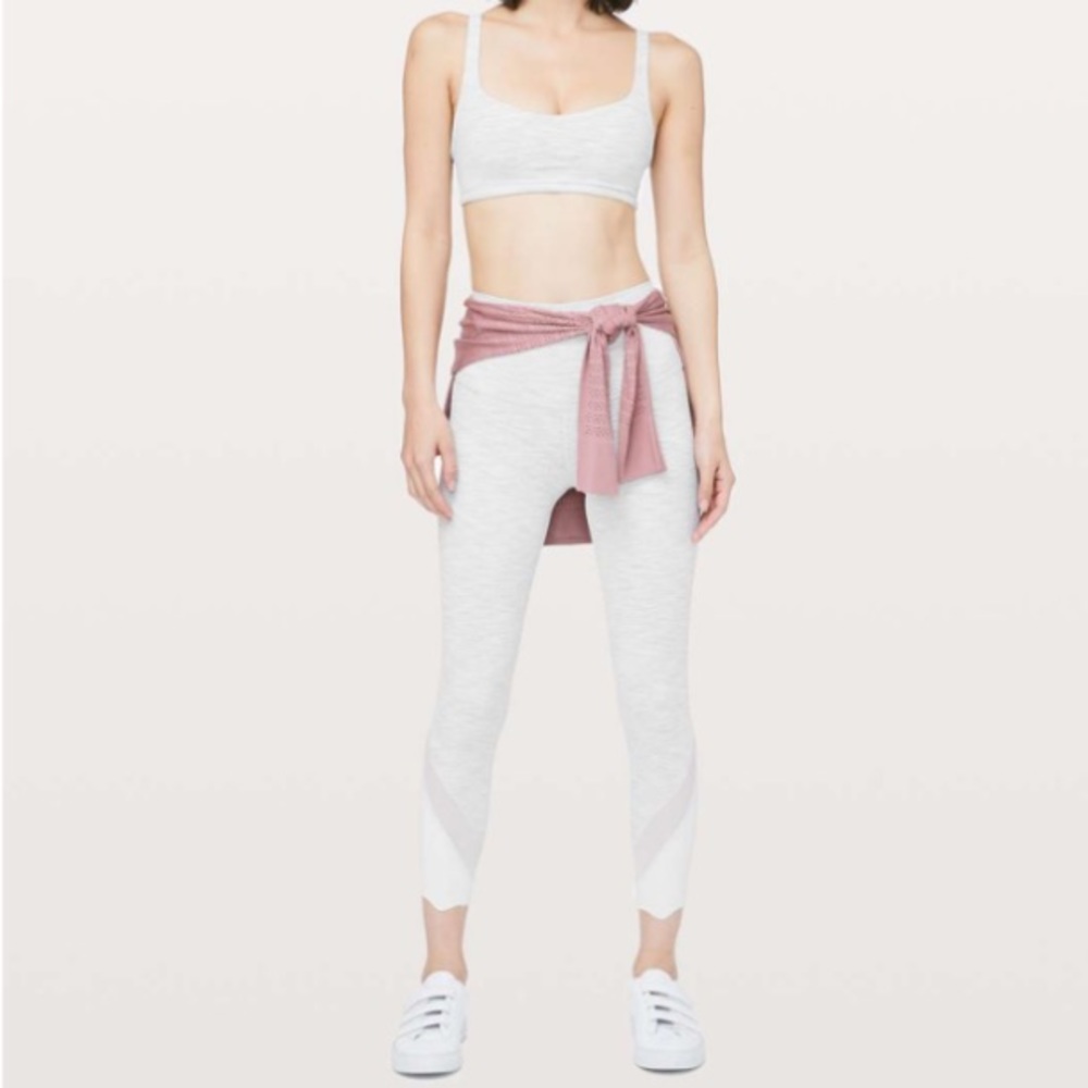 Lululemon Wunder Under Crop II *Roll Down Scallop Luxtreme 24"  Nimbus 10